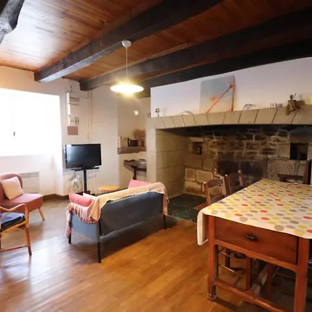 Sejour Paisible A Sainte-eulalie : Maison 4 Pers, Jardin, Terrasse, Proche Volcans D'auvergne - Fr-1-742-108